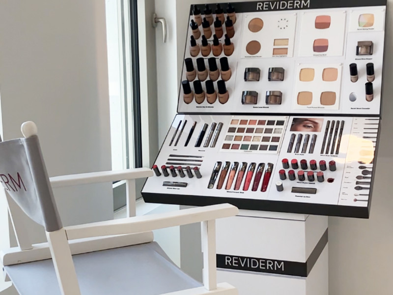 Make-up interview: “Evolution meets revolution”