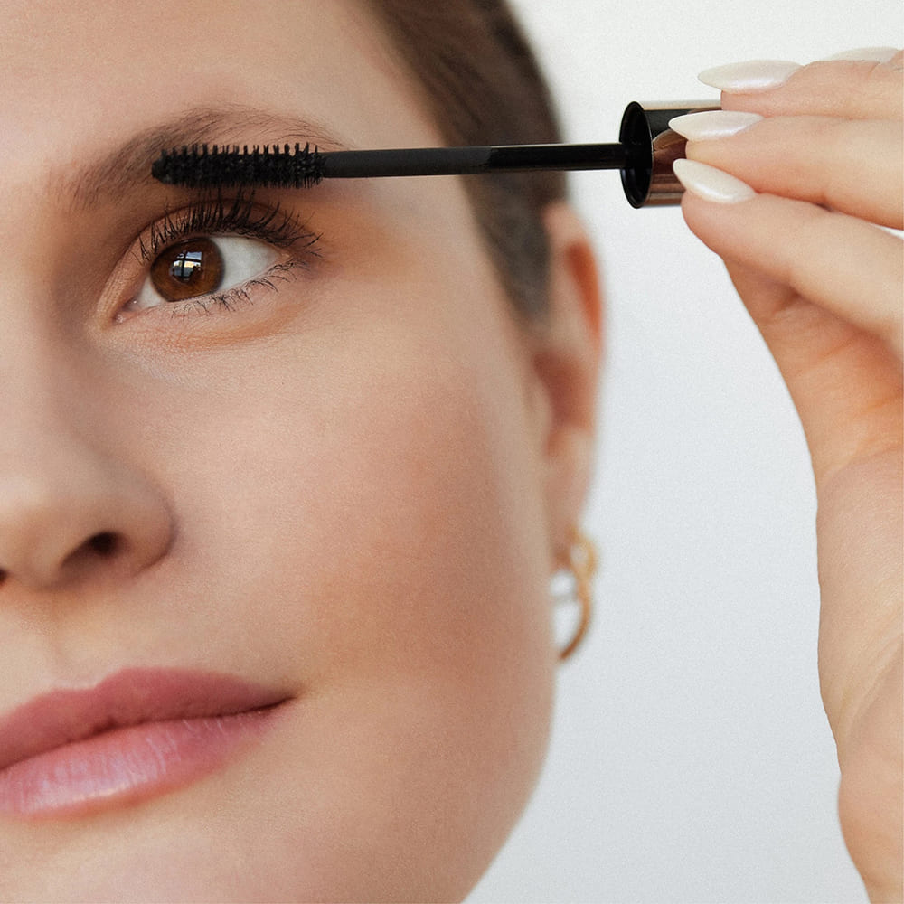 Application Mascara 1N Volumen | REVIDERM.uk Application Mascara 1N Volumen REVIDERM.uk