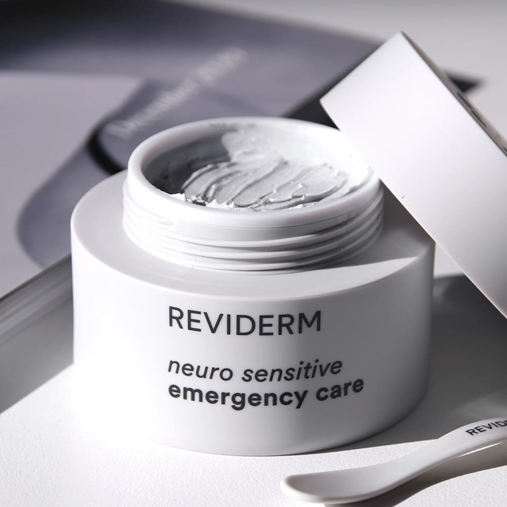 Application Emergency Care | REVIDERM.uk Application Emergency Care REVIDERM.uk